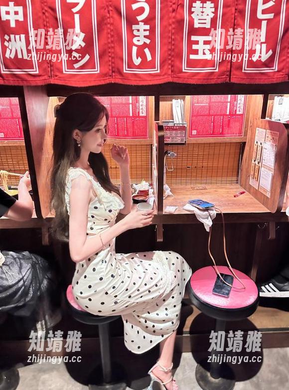首页出奇迹！17c吃瓜的黑料真是热辣到不行！