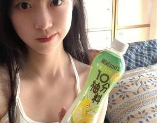入口处的甜蜜诱惑，17吃瓜网简直是快乐的开关！