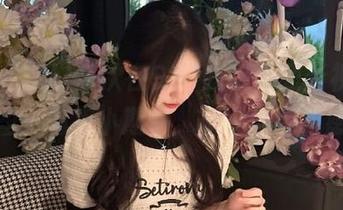 每次在911吃瓜看到新视频，心里就有点小期待，小小的期待感！