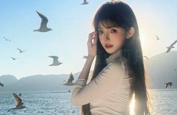 下载“91今日吃瓜”，确保你的一天必有戏，谁说瓜只能吃到嘴里？