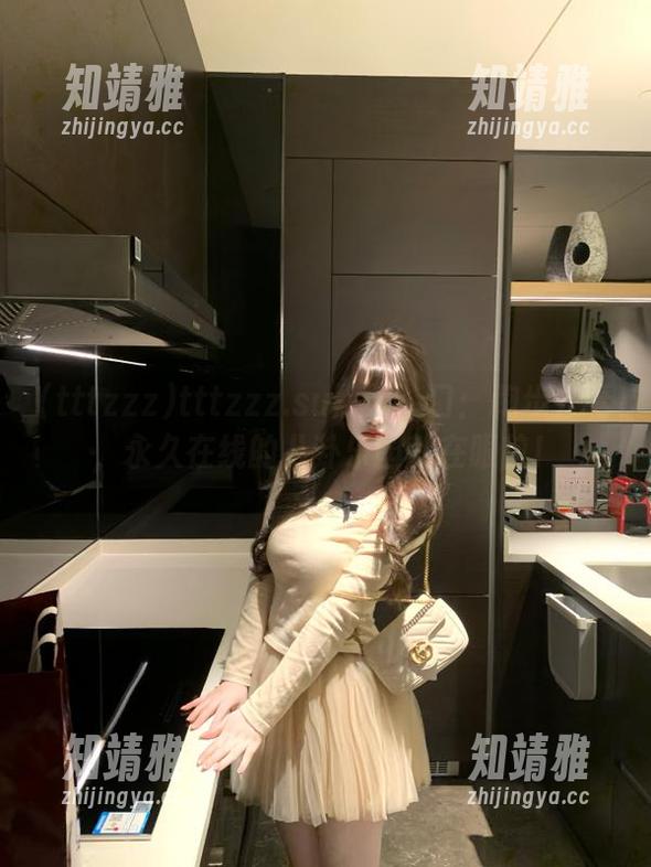 tttzzz.su黑料入口：跑步去看，永久在线的八卦乐园就在眼前！