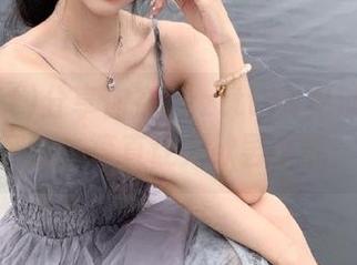 分享你在zzzttt14见过的惊人评论，简直让人欲罢不能！