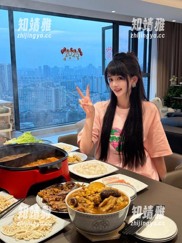 吃瓜小队集结！翻到黑料不打烊官网，每天都有新料等着我们～
