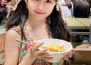 下载“155fun黑料不打烊”，直达吃瓜现场，深藏不露的八卦要来了！