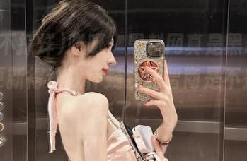 哎呀，黑料网真是黑料不打烊，更新得让我怀疑我的智商是不是被抽走了！