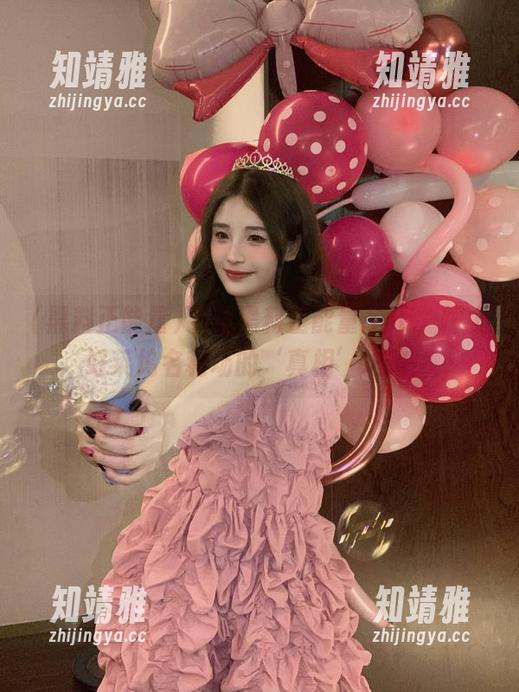 下载黑料正能量app，踩上好莱坞名利场的‘真相’之路！