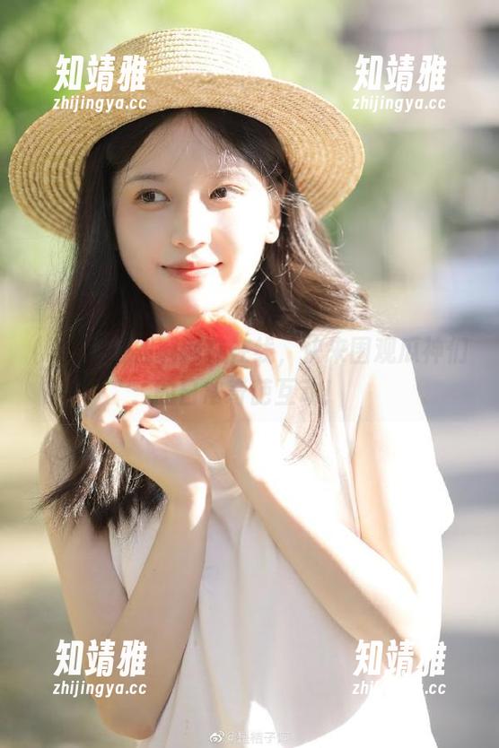 黑料网在在线，快来围观瓜神们的日常奇葩互动！